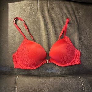 Victoria's Secret Vibrant Red Lace Bra size 34B